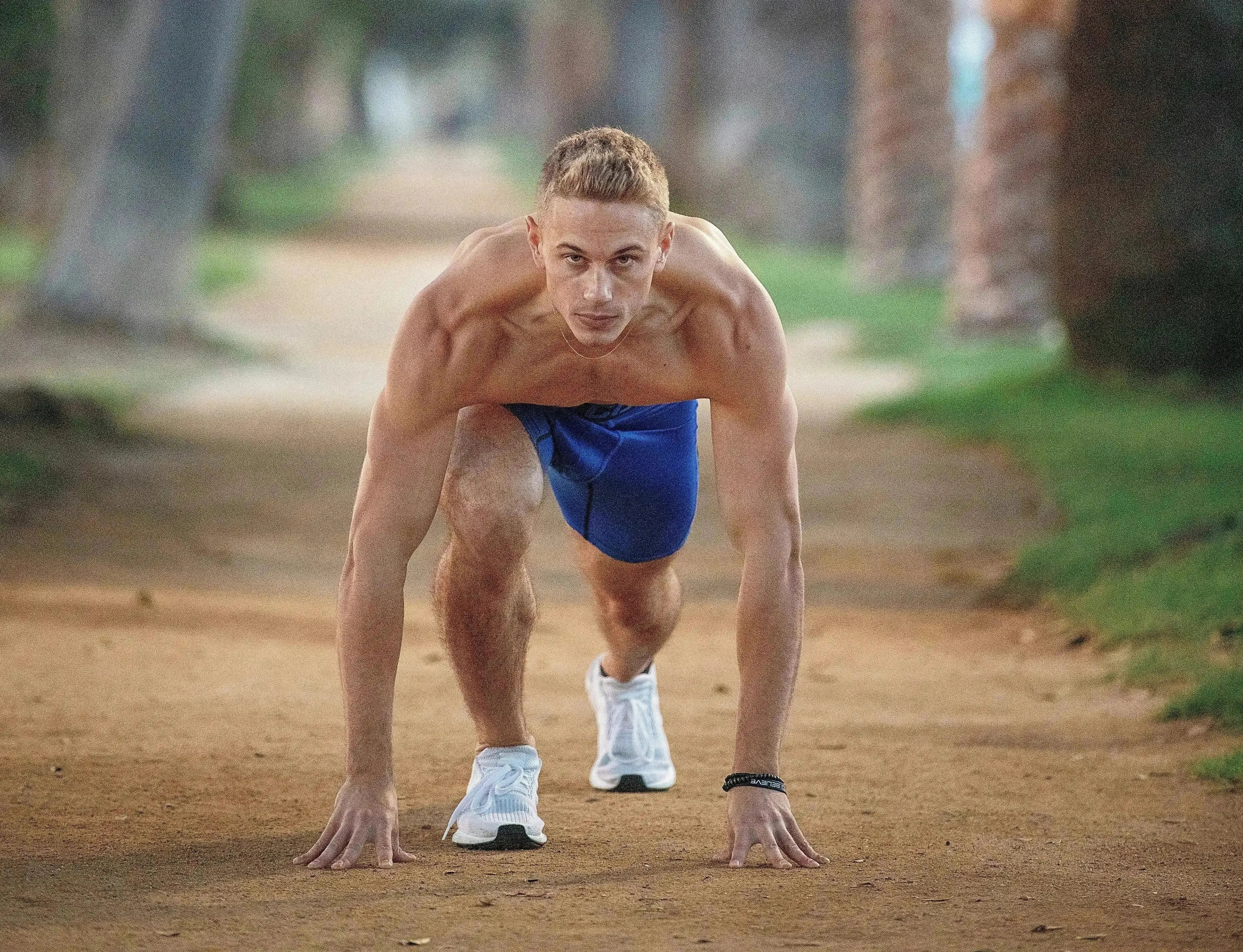 Pre-Workout-for-Men-Top-Benefits-and-Key-Considerations-Explained SZN Supplements